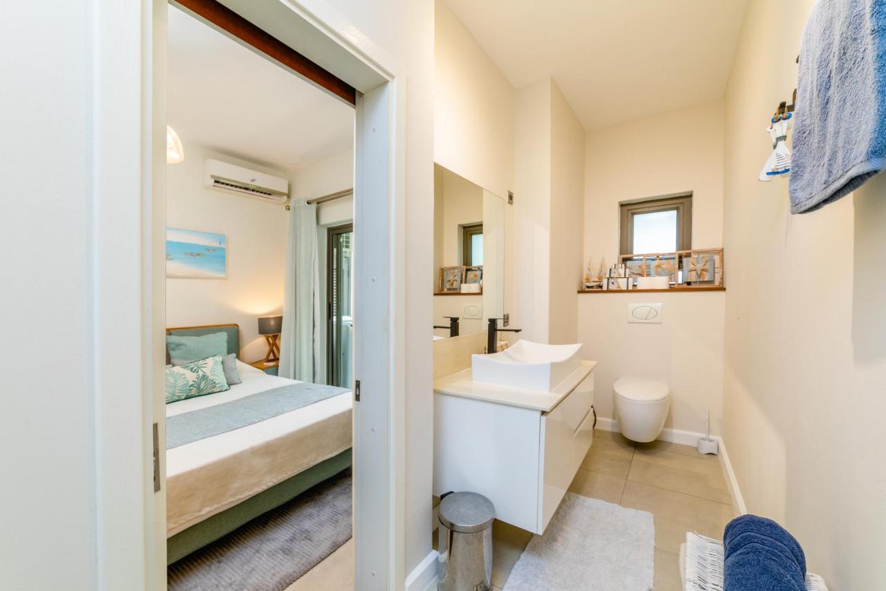 Beachcove Apt No 1 Pereybere Beach エクステリア 写真