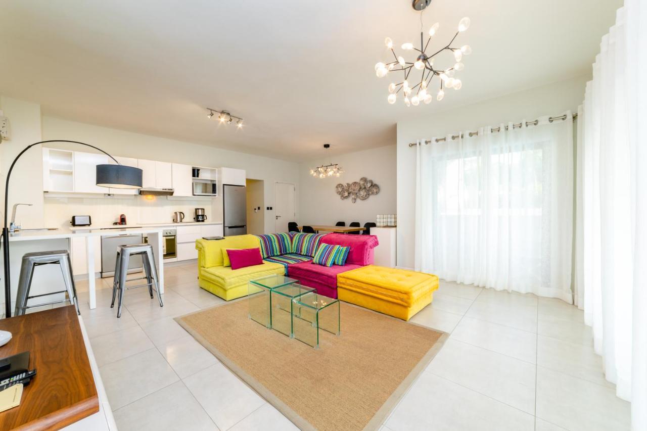 Beachcove Apt No 1 Pereybere Beach エクステリア 写真