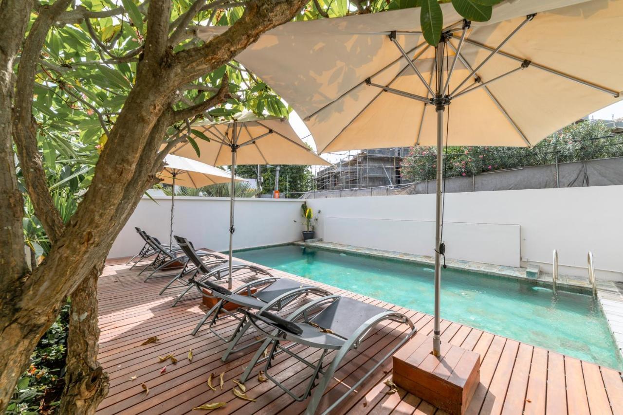 Beachcove Apt No 1 Pereybere Beach エクステリア 写真