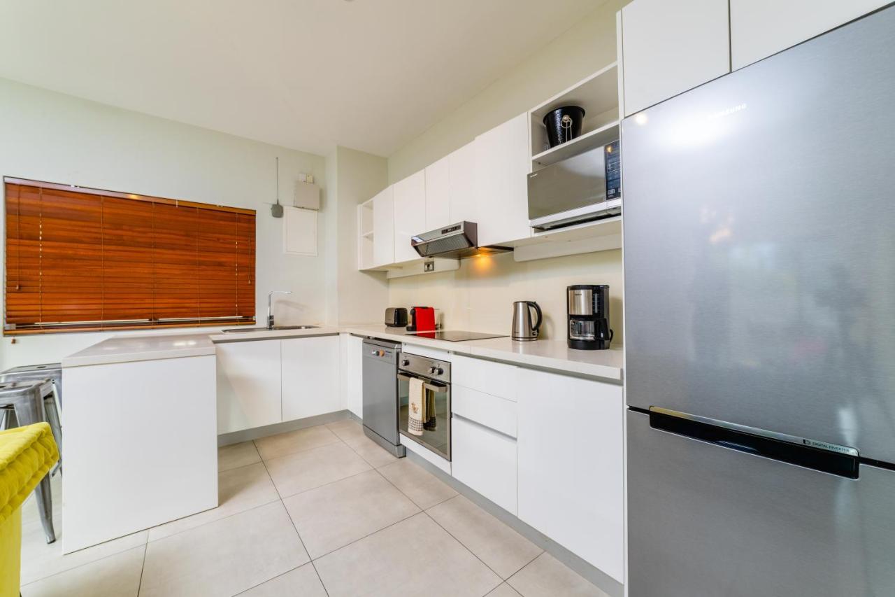 Beachcove Apt No 1 Pereybere Beach エクステリア 写真