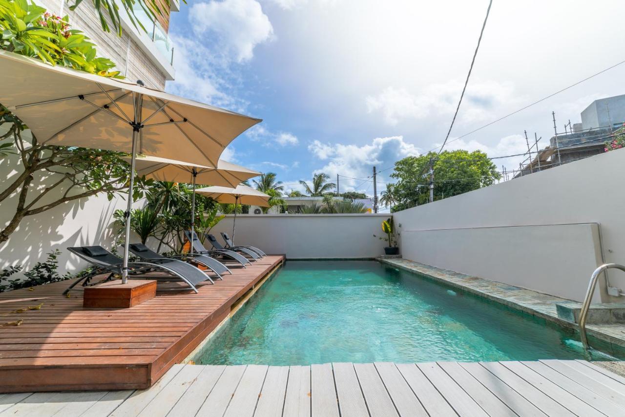 Beachcove Apt No 1 Pereybere Beach エクステリア 写真